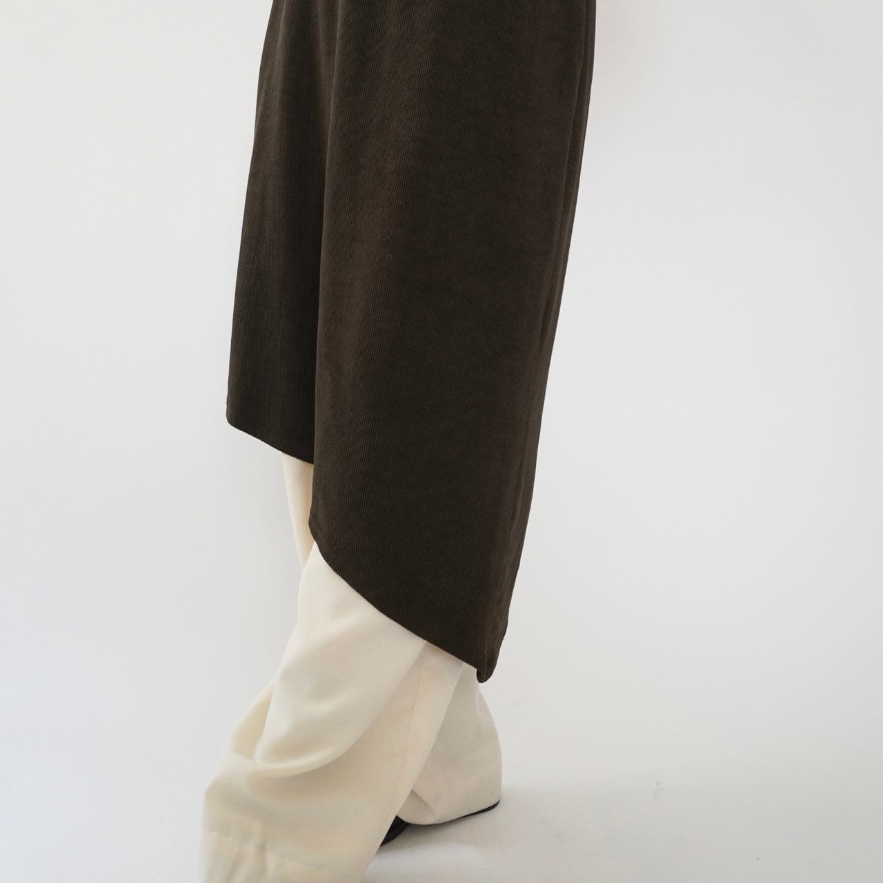 90s Asymmetry Design Ribbed Skirt