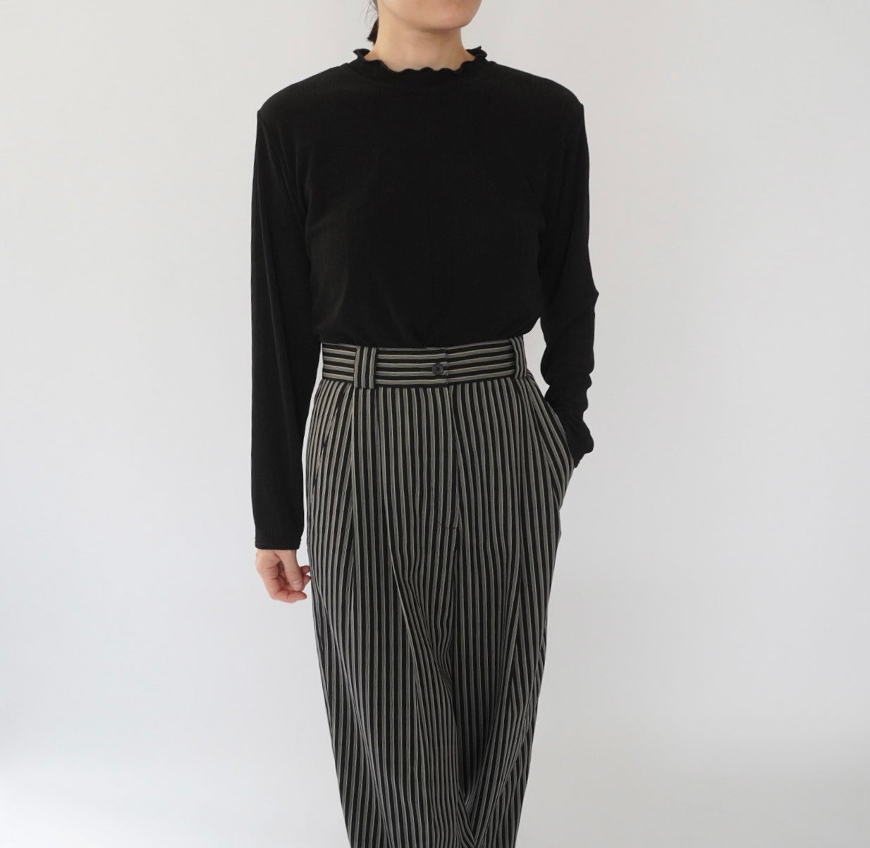 90s Black Design Top