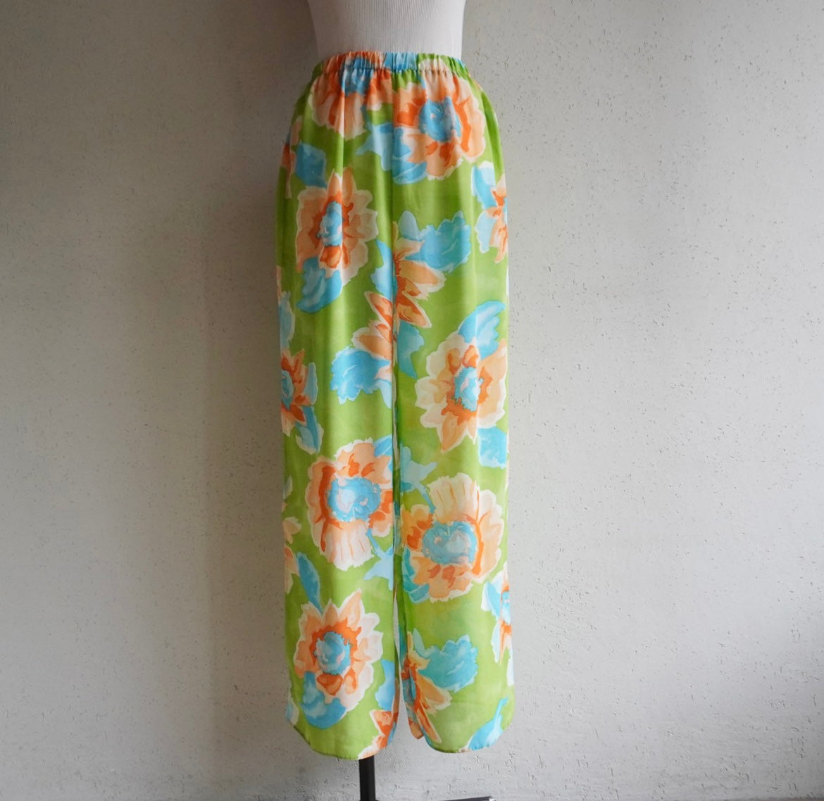 90s EURO Floral Print Pants