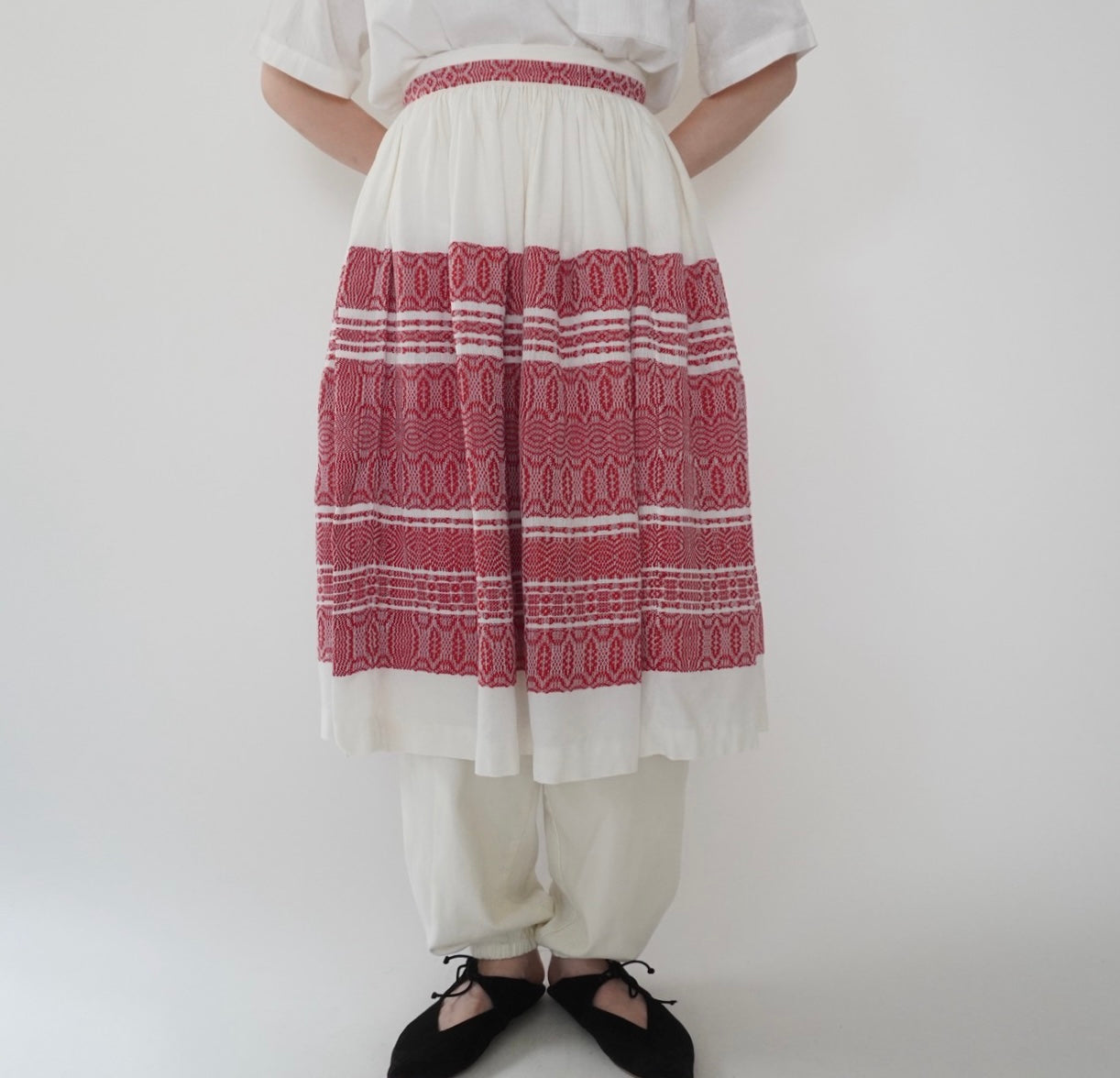 60s Embroidery Skirt