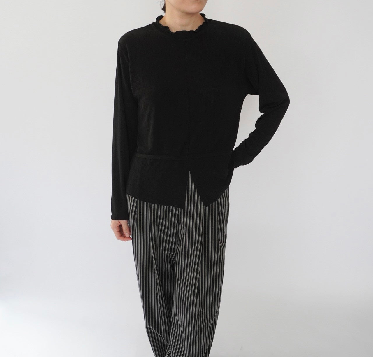 90s Black Design Top