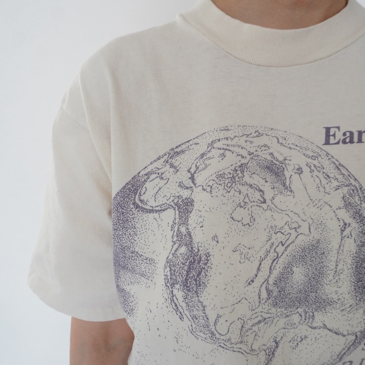 90s Printed T-shirt Made in USA