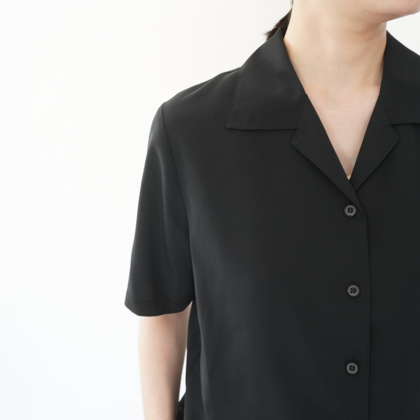 90s Black Shirt