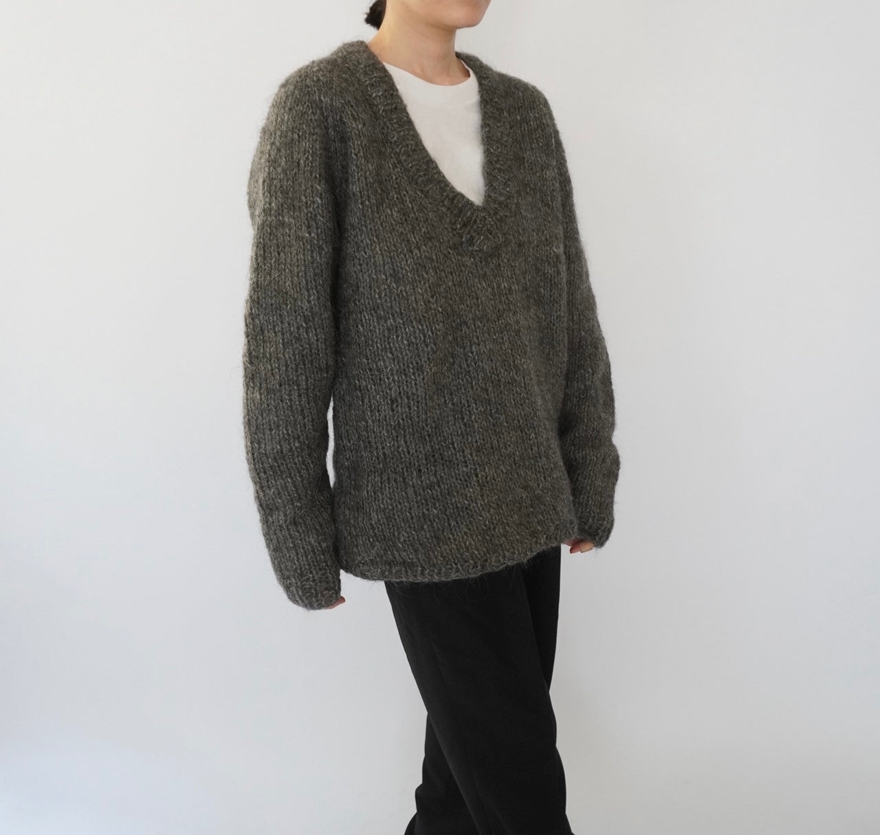 80s V Neck Knit