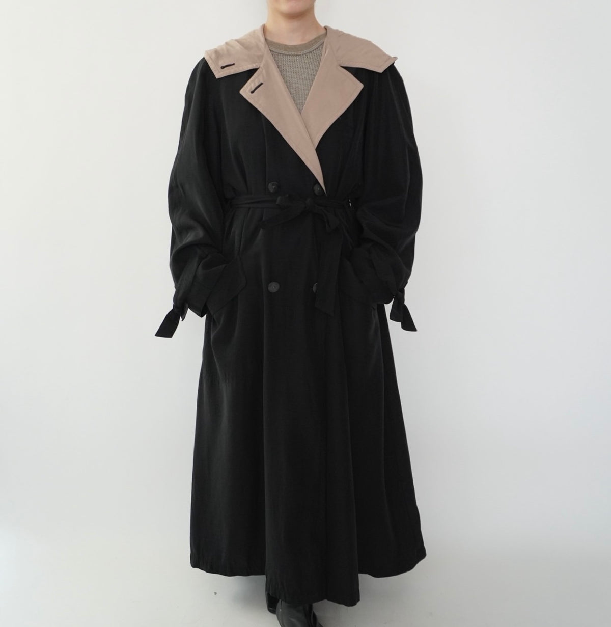 90s Black Design Maxi Coat