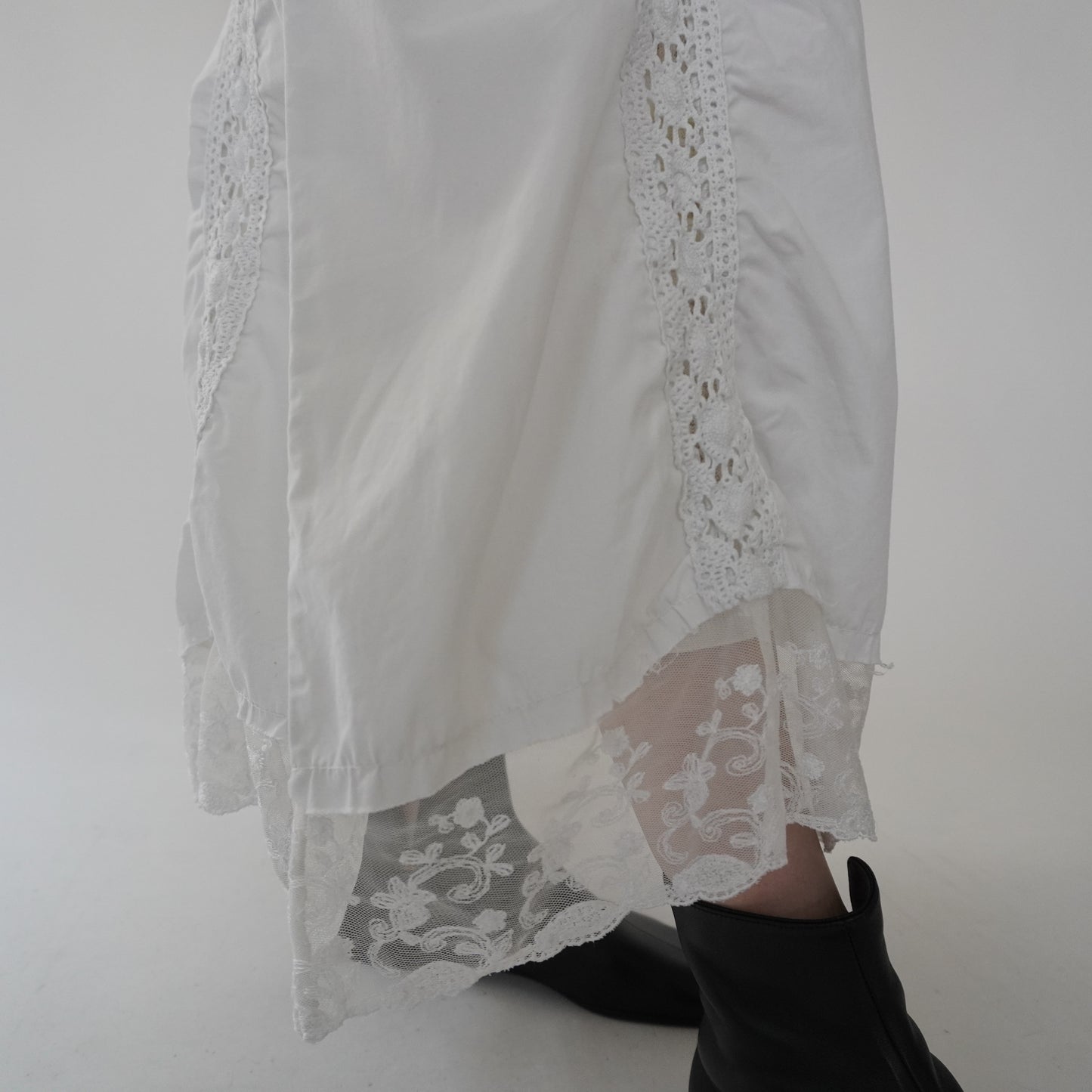 80s Lace Design Skirt Made in Italy
