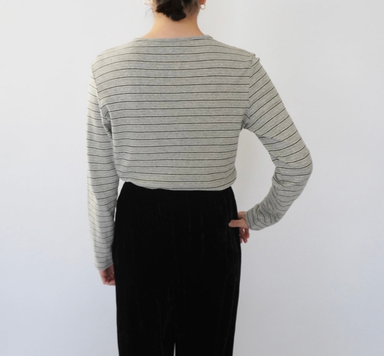 90s Gray Striped Top