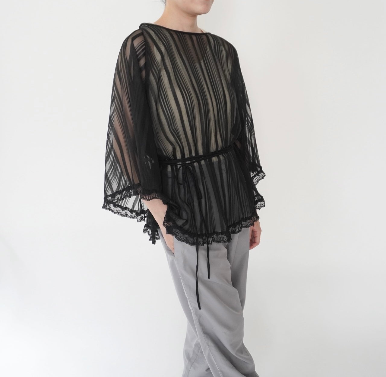 90s Sheer Lace Design Blouse