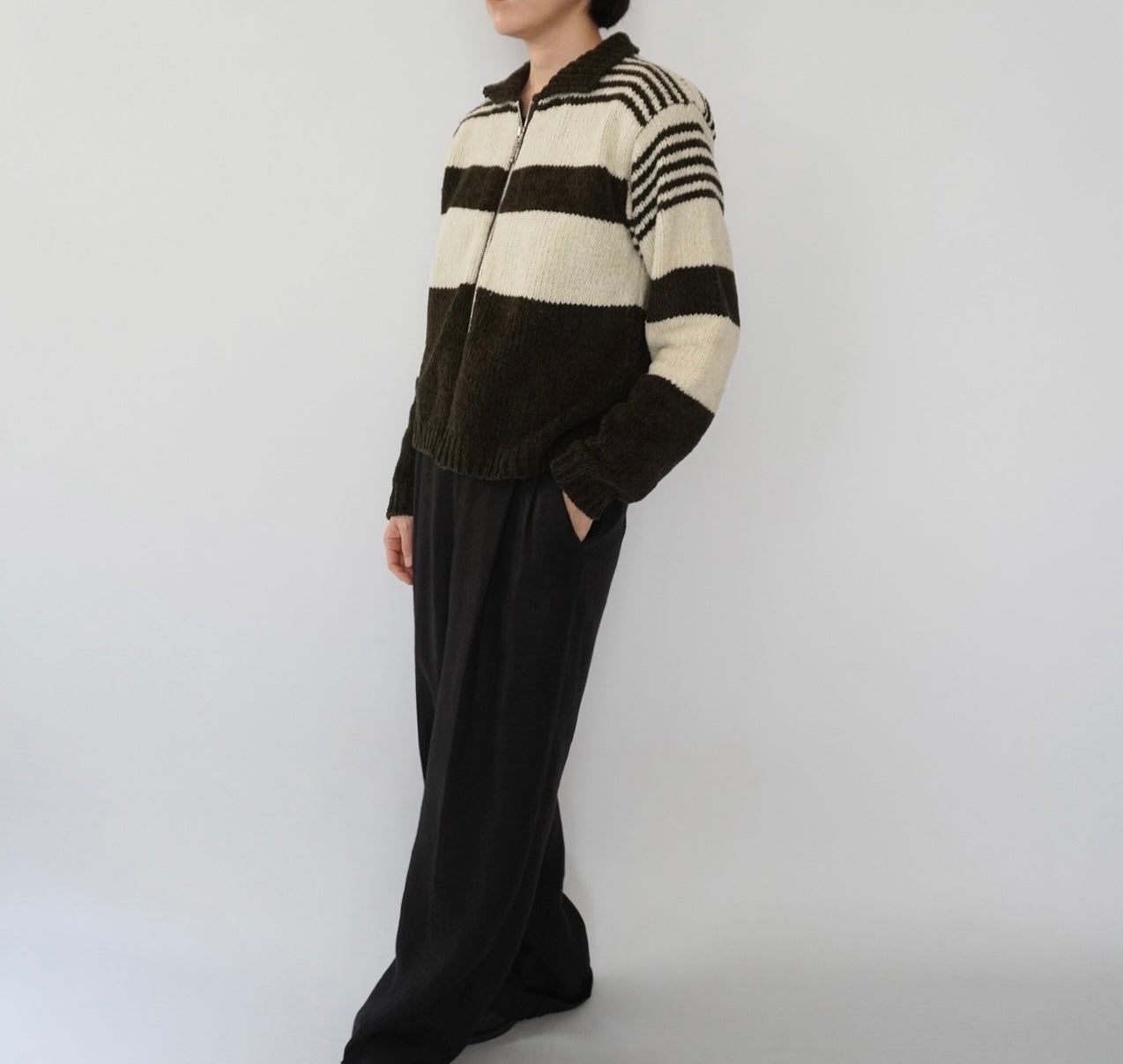 90s EURO Zipped Top