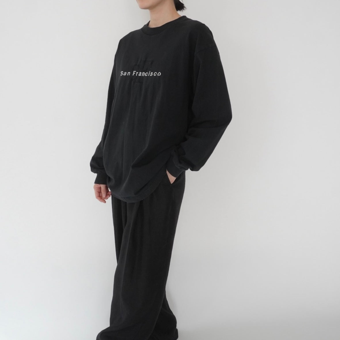 90s Embroidery Long Sleeves T-shirt Made in USA