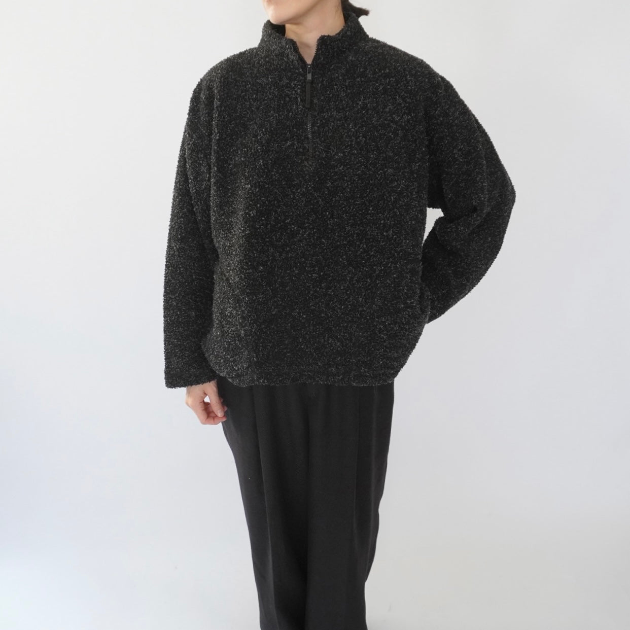 90s Black x White  Fleece Top