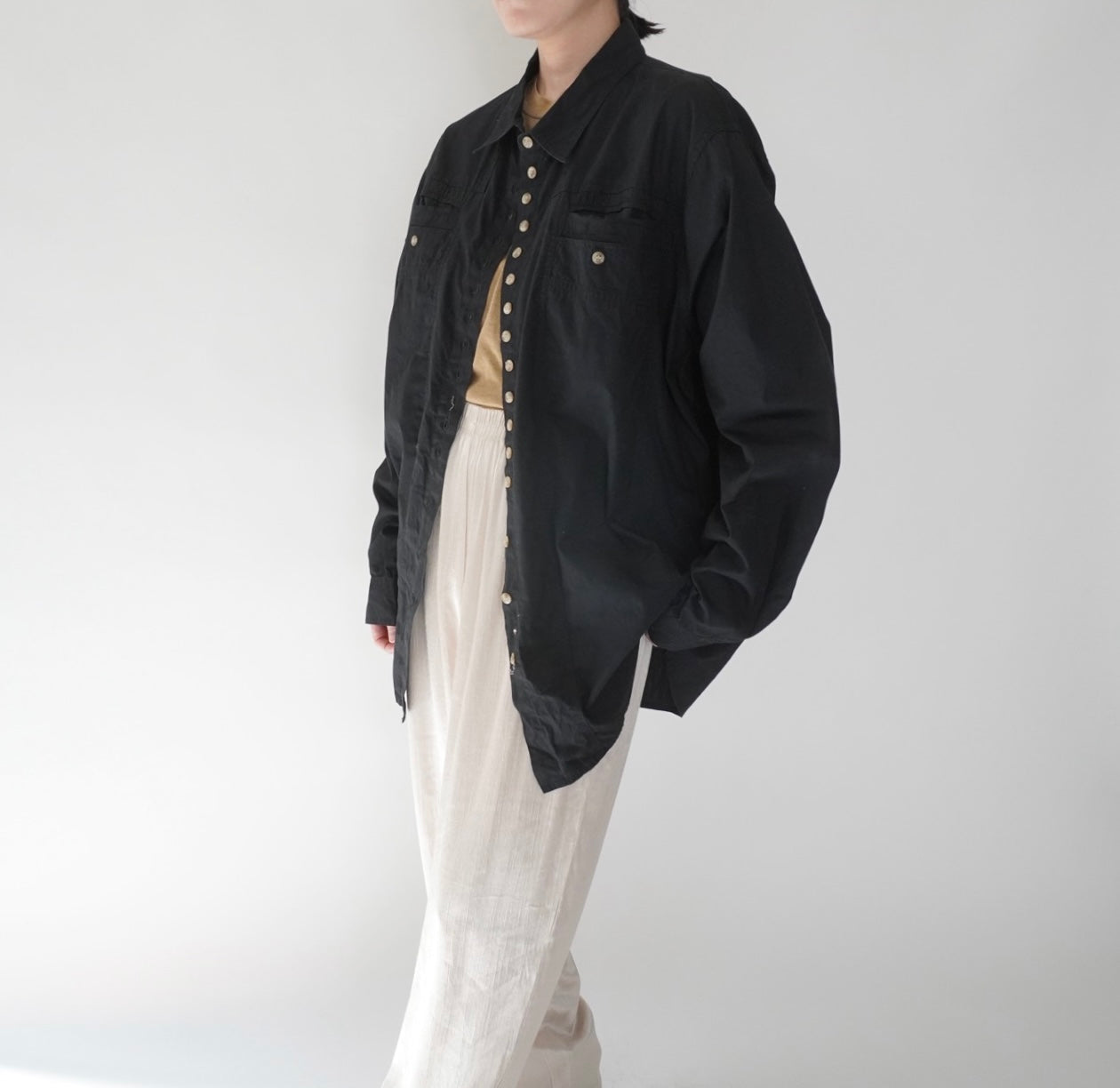 90s Button Design Shirt