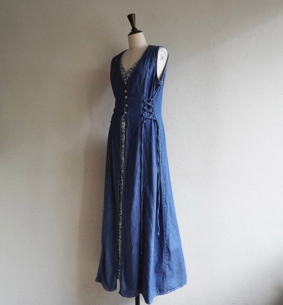 90s Sleeveless Denim Dress