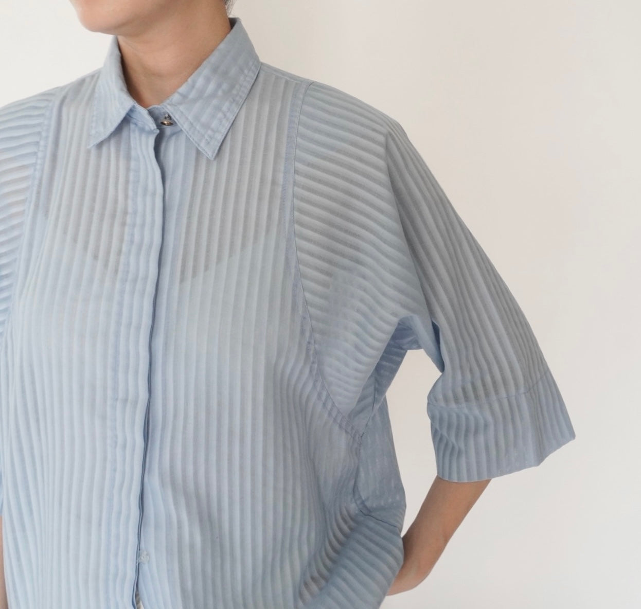 90s Striped Blue Shirt