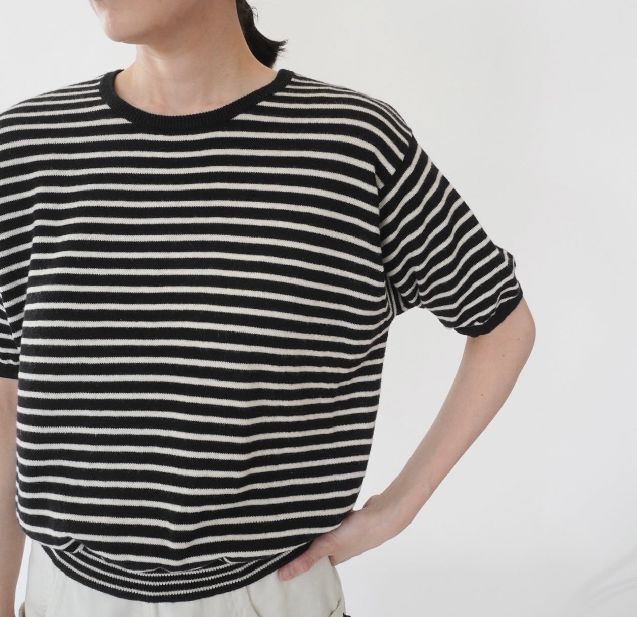 90s Black x White Striped Top