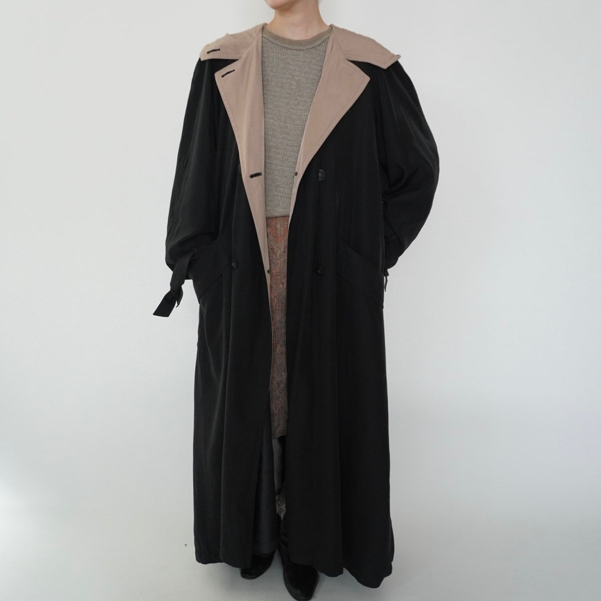 90s Black Design Maxi Coat