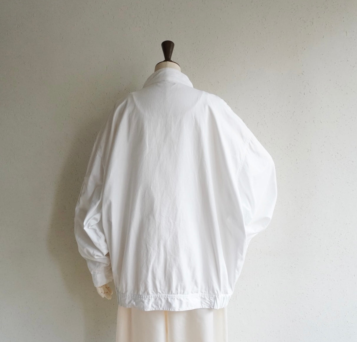 90s White Light Jacket