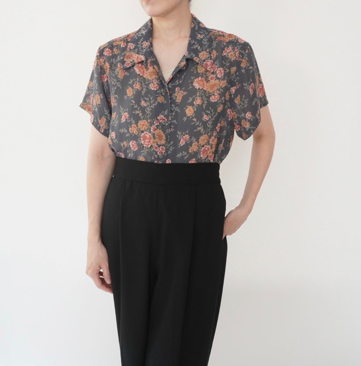 90s Floral Print Shirt