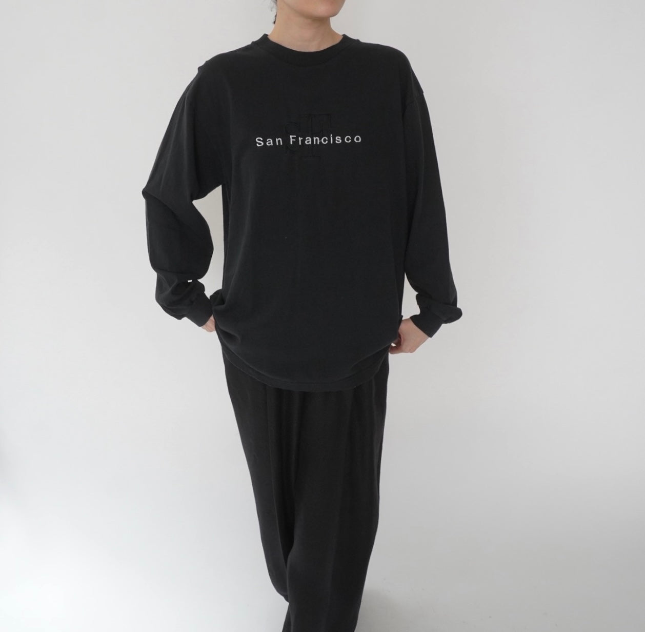 90s Embroidery Long Sleeves T-shirt Made in USA