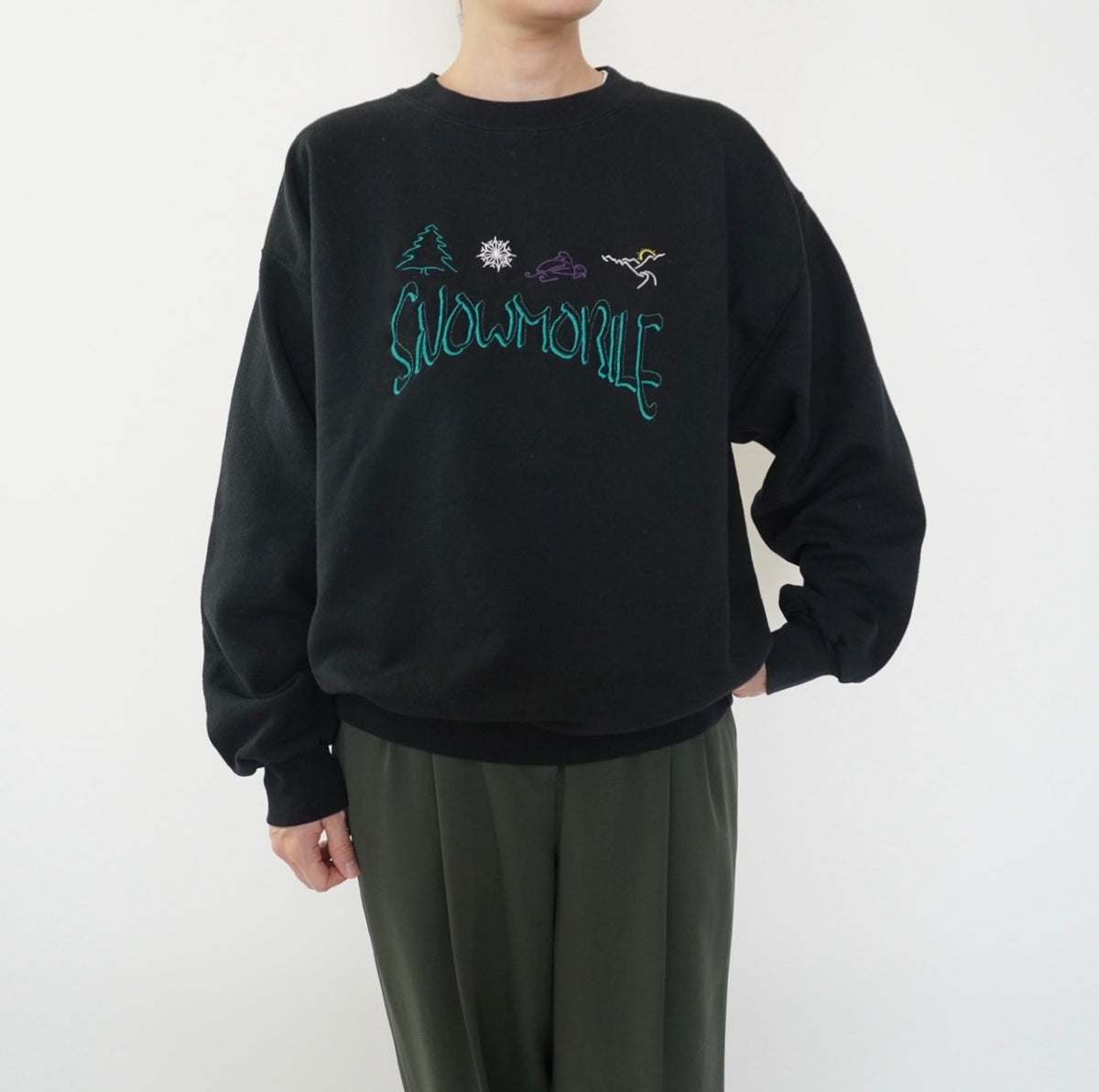 90s Embroidery Sweater Made in USA