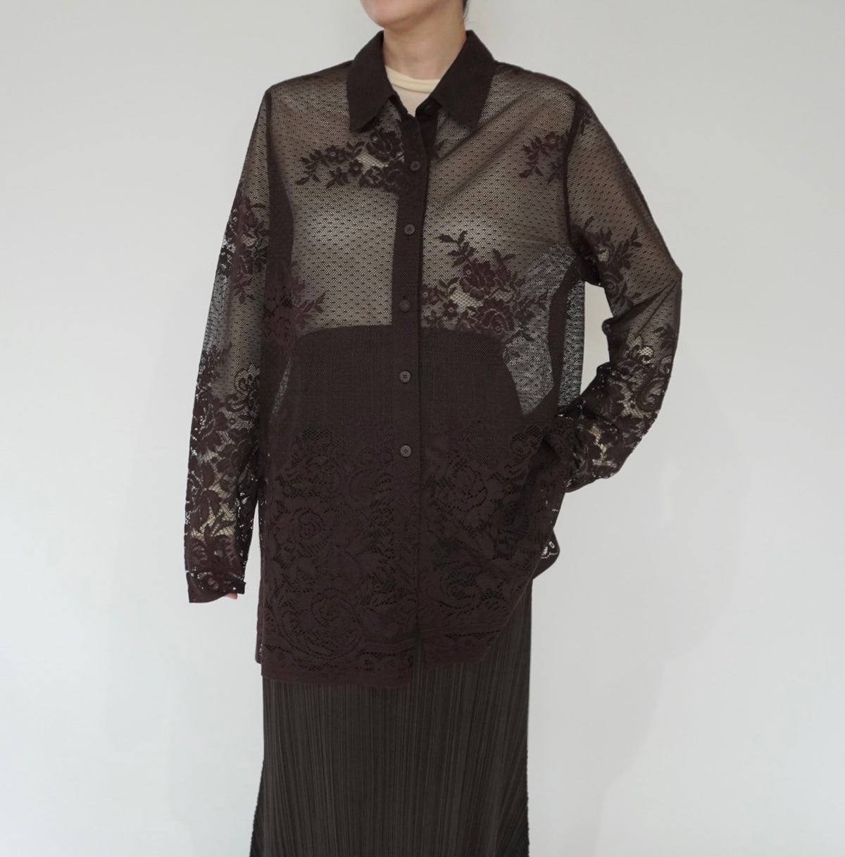 90s Lace Design Shirt