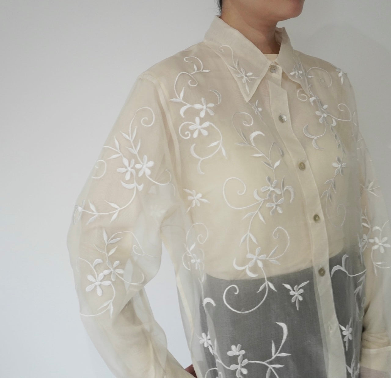 90s Embroidery Silk Shirt