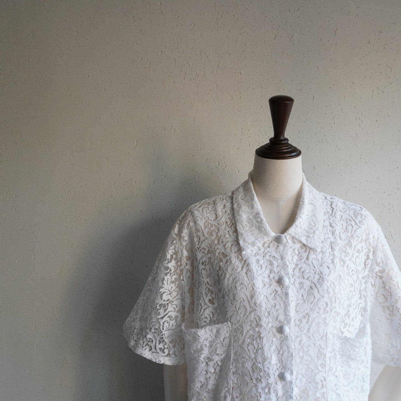 90s Lace Design Shirt