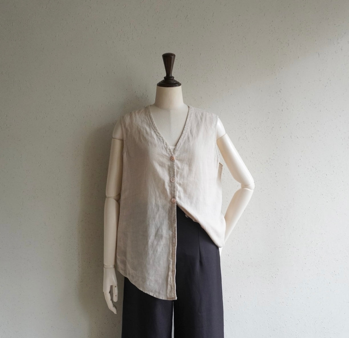 90s "SAKS FIFTH AVENUE" Sleeveless Top