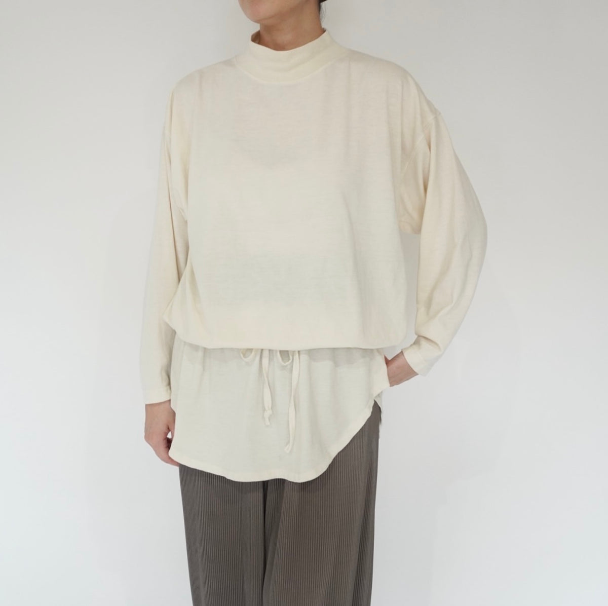 90s Ivory Design Top