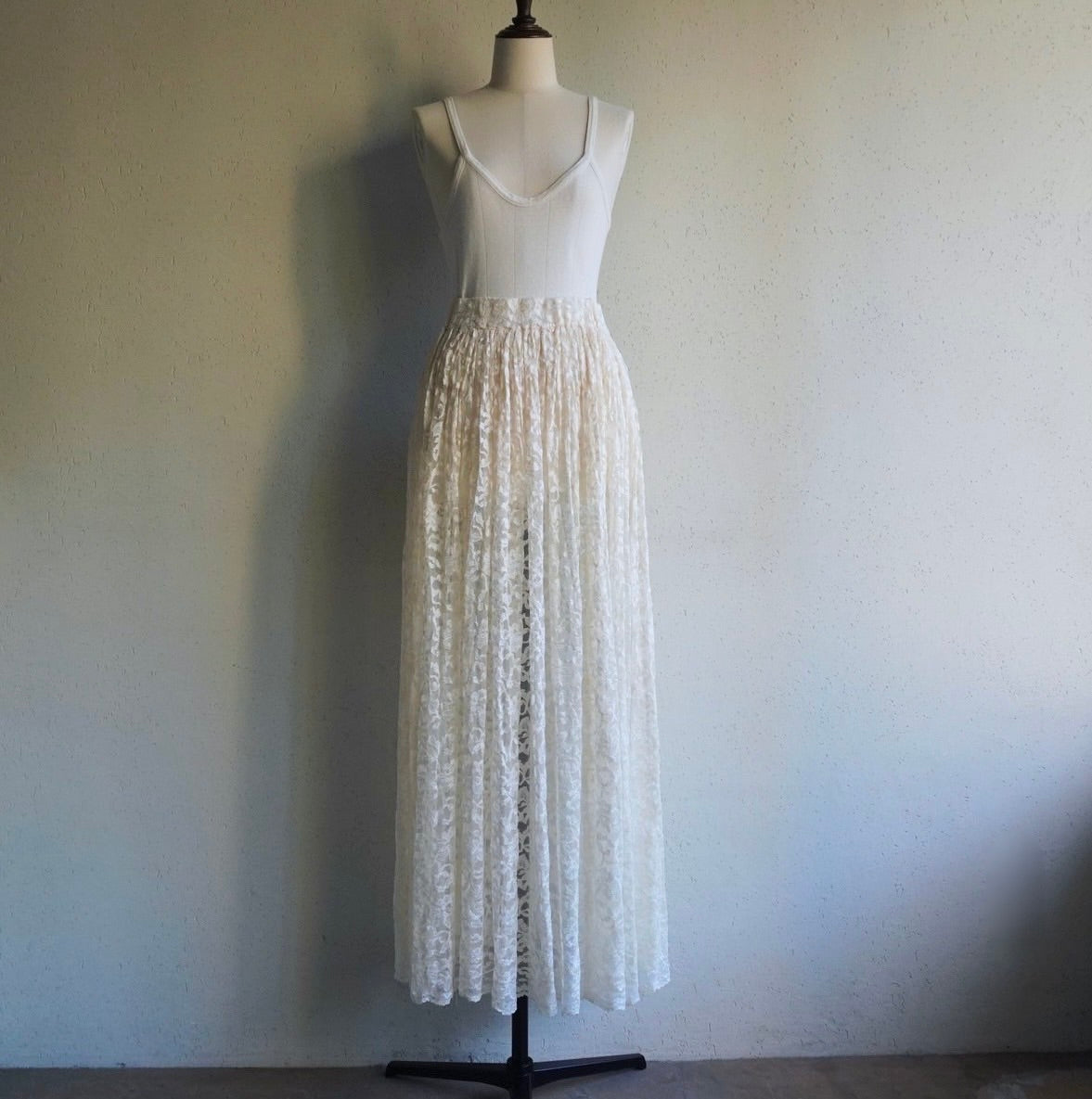 80s Lace Sheer Design Maxi Skirt