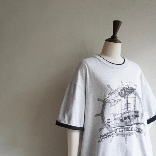 90s Printed T-shirt Made in USA