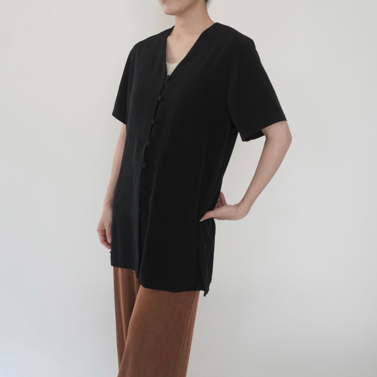 90s Black Design Shirt