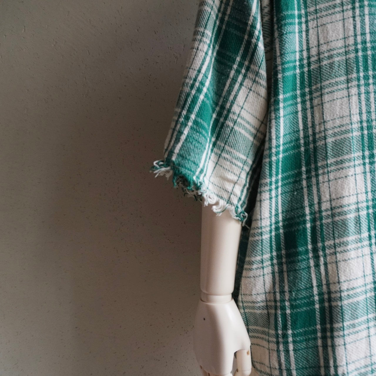 90s Zipped Pullover Shirt