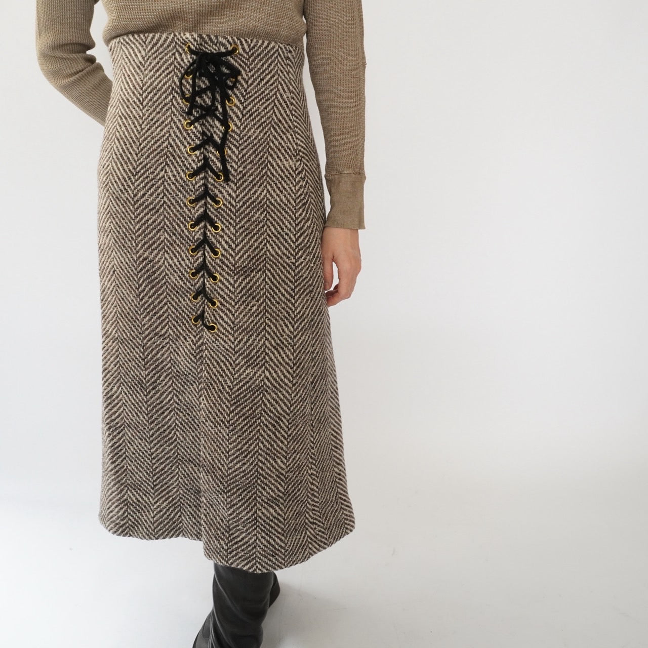 60s,70s "TRAINA BOUTIQUE" Lace Up Design Skirt