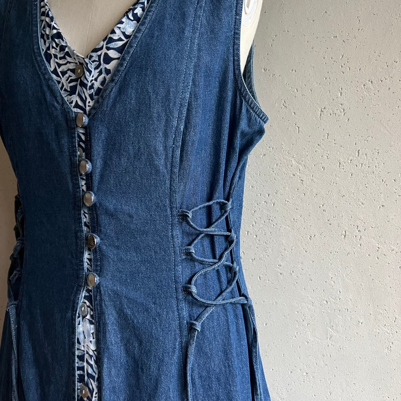 90s Sleeveless Denim Dress