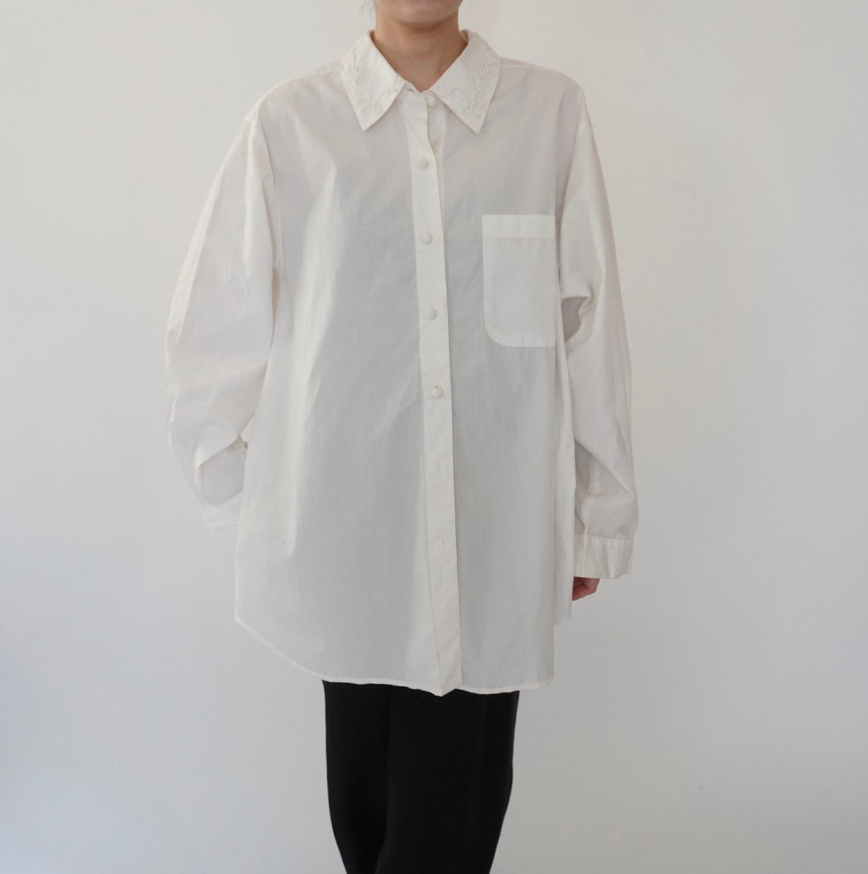 90s Embroidery Collar Shirt