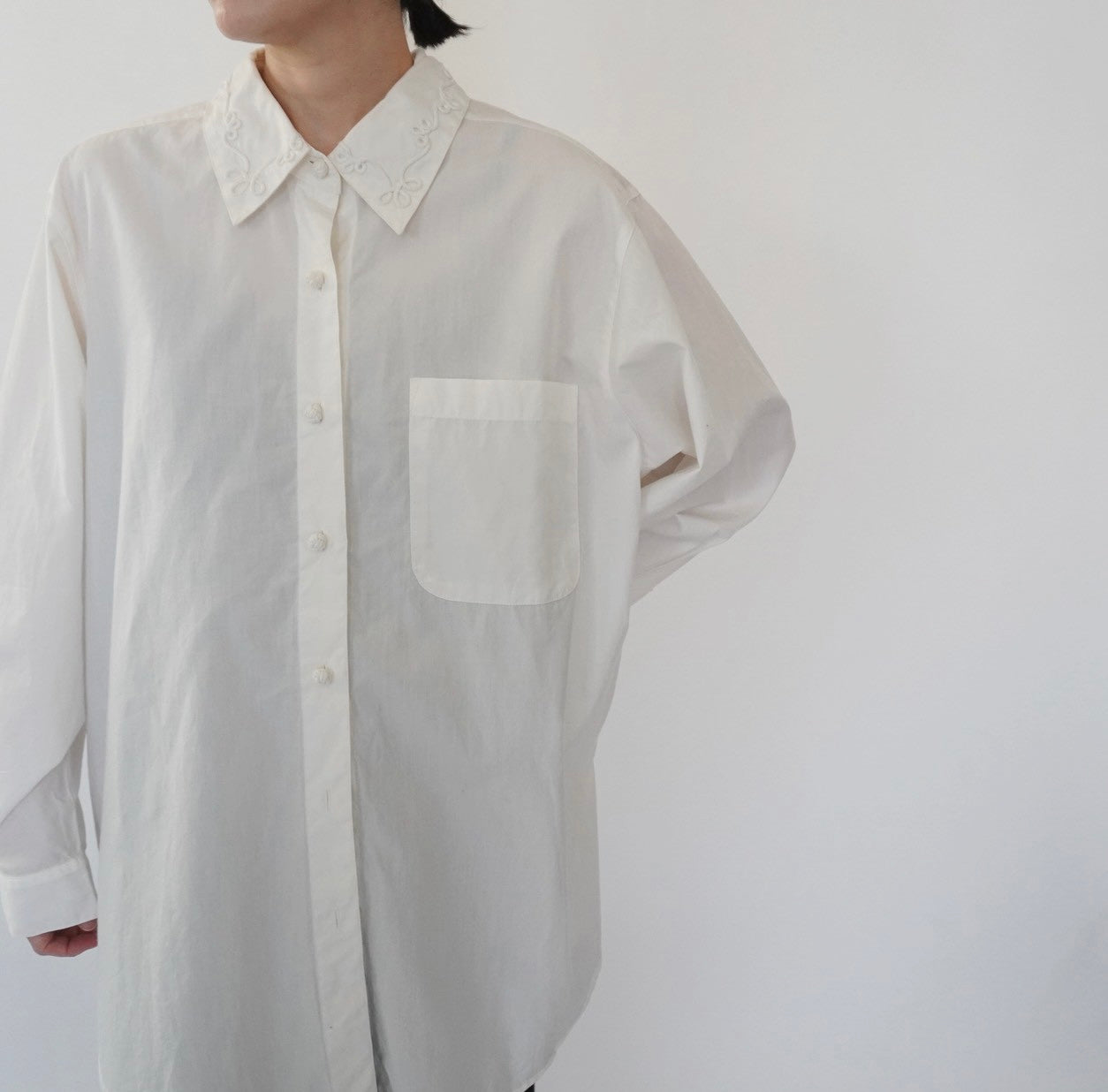 90s Embroidery Collar Shirt