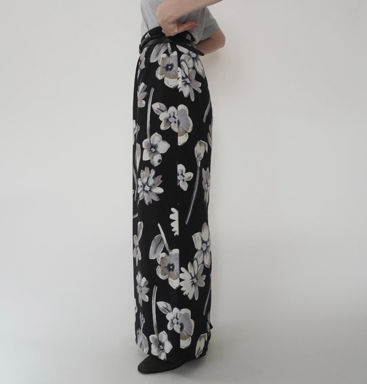 90s EURO Floral Print Skirt