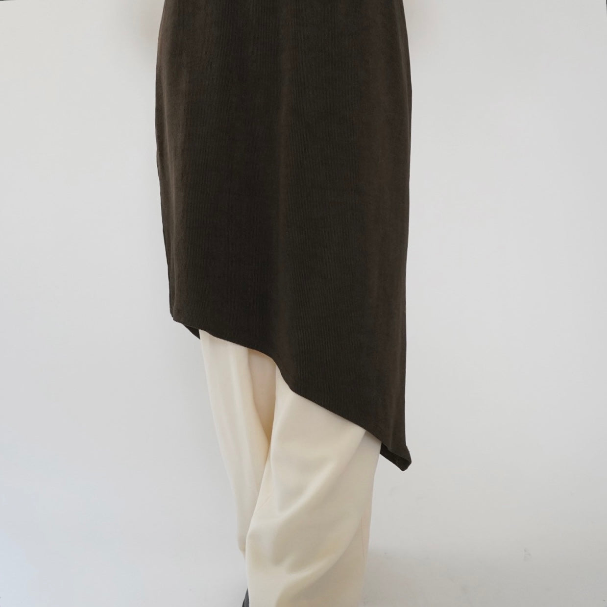 90s Asymmetry Design Ribbed Skirt