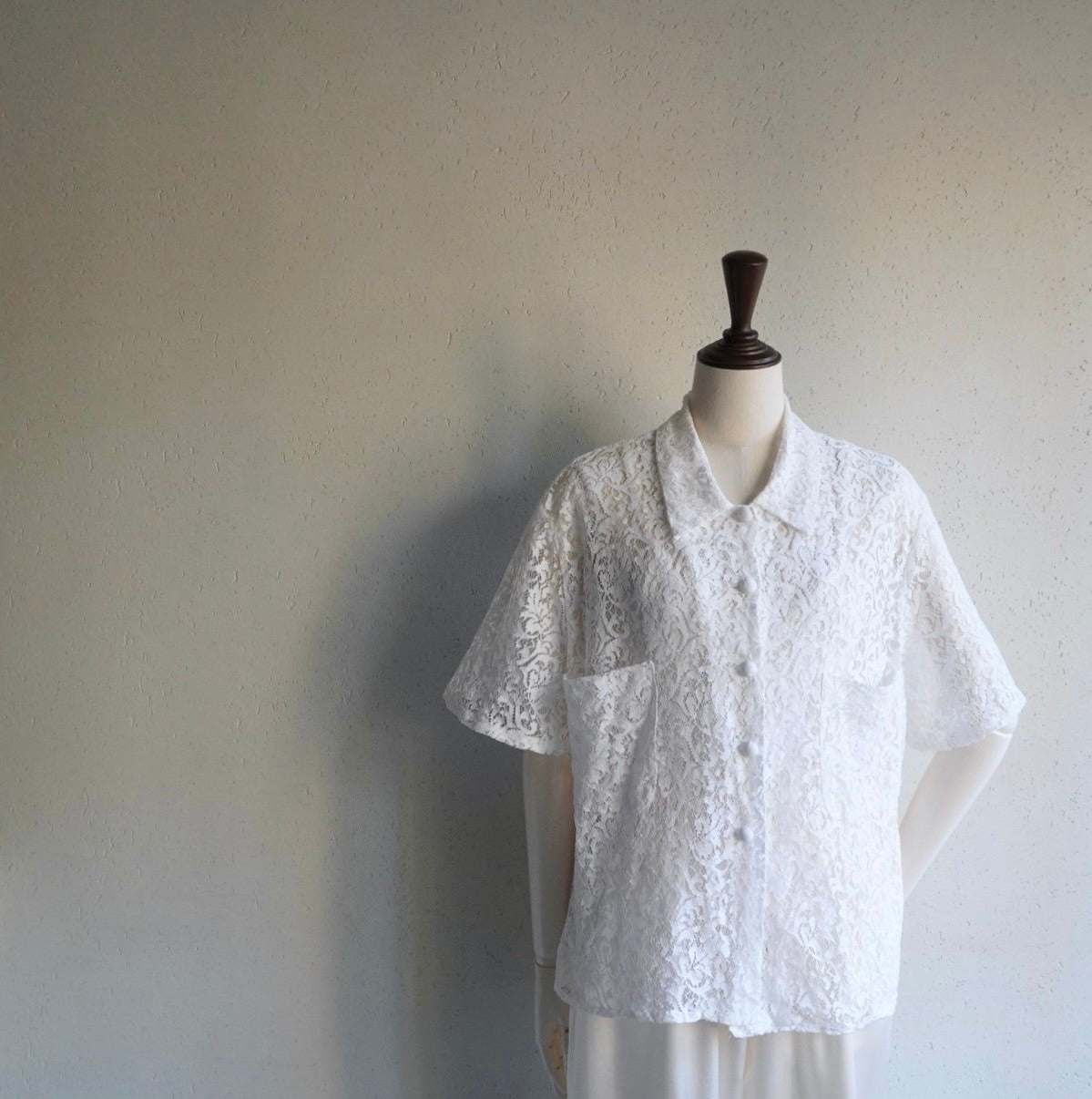 90s Lace Design Shirt