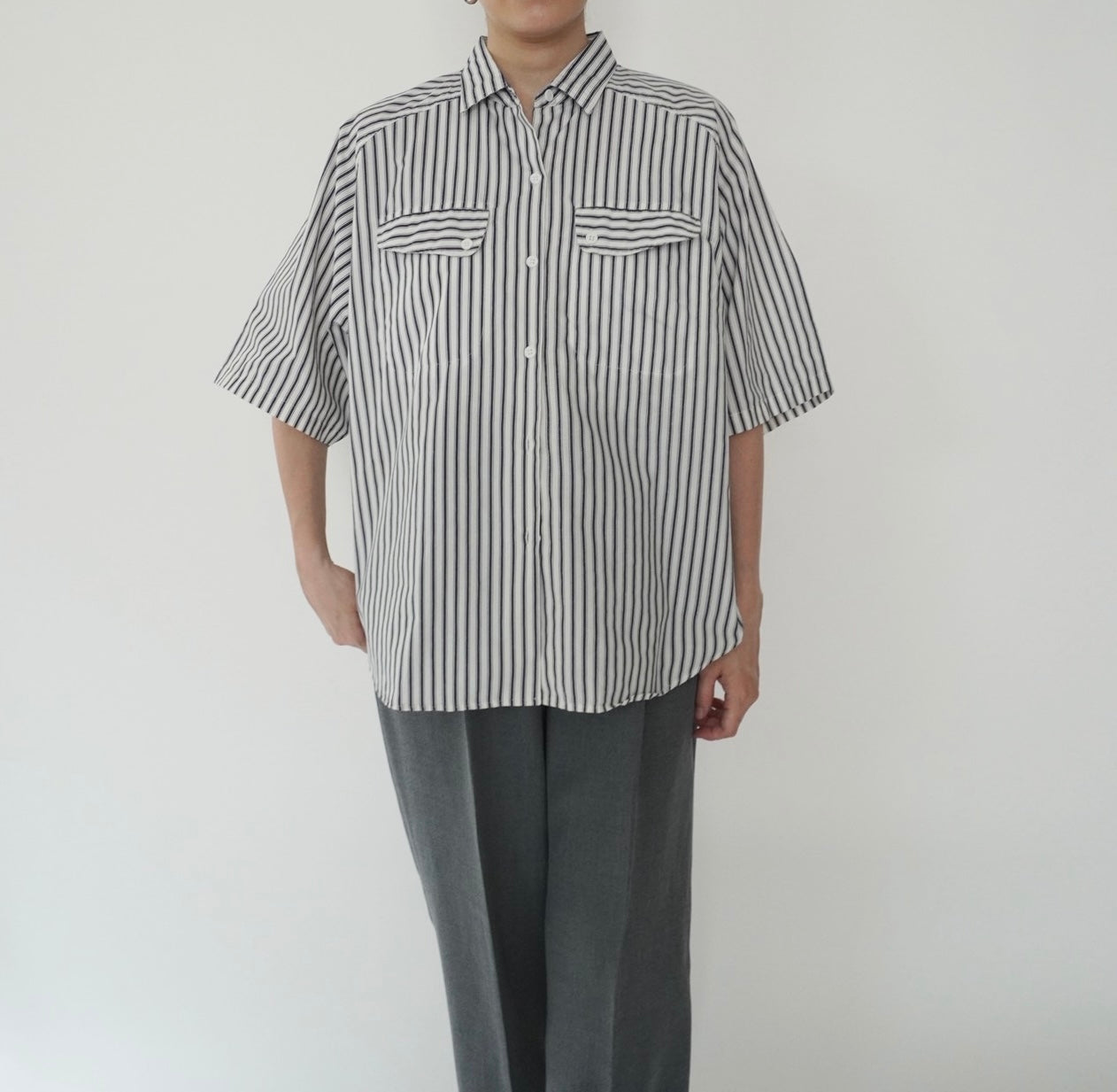 90s Striped Design Shirt