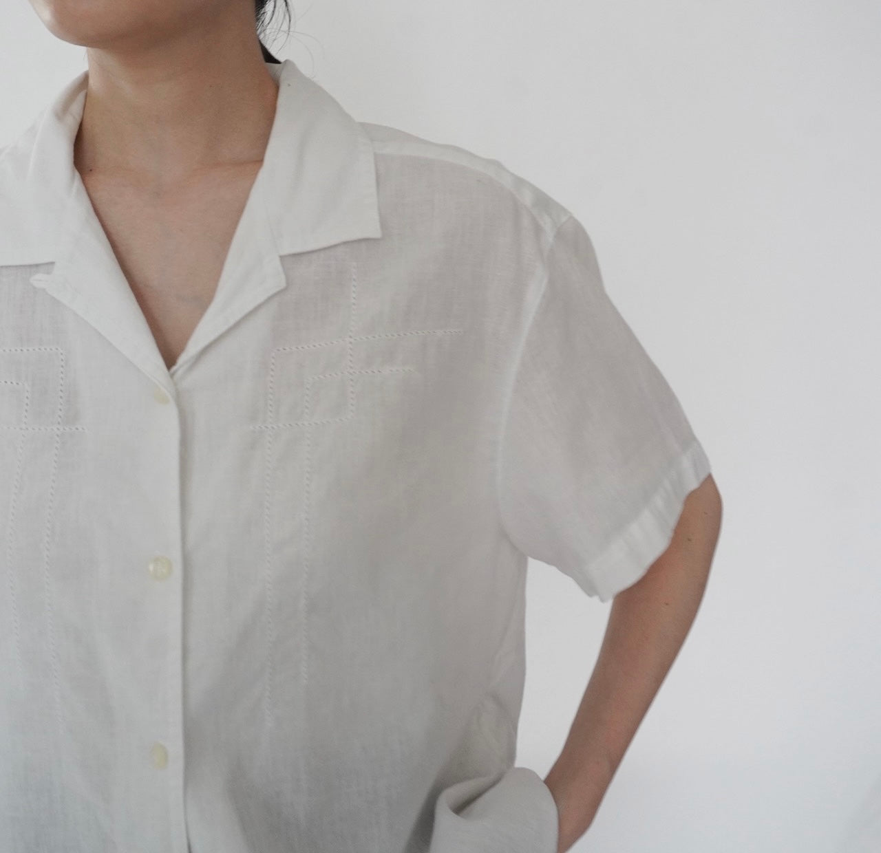 90s Design White Shirt