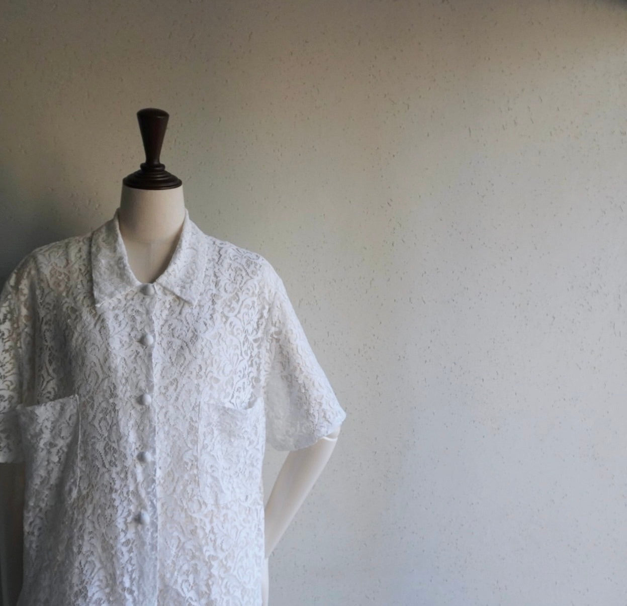 90s Lace Design Shirt