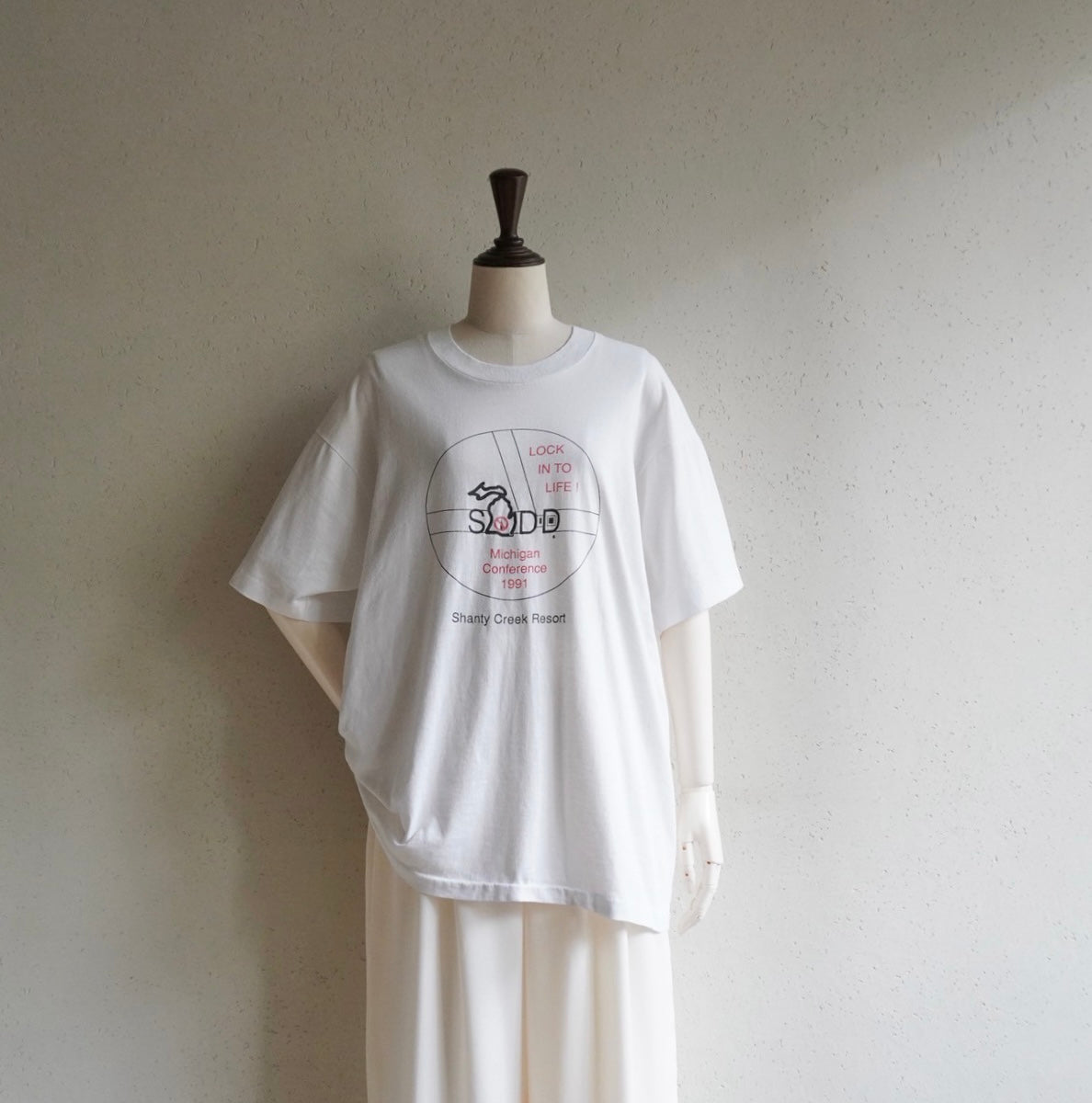 90s Printed T-shirt Made in USA