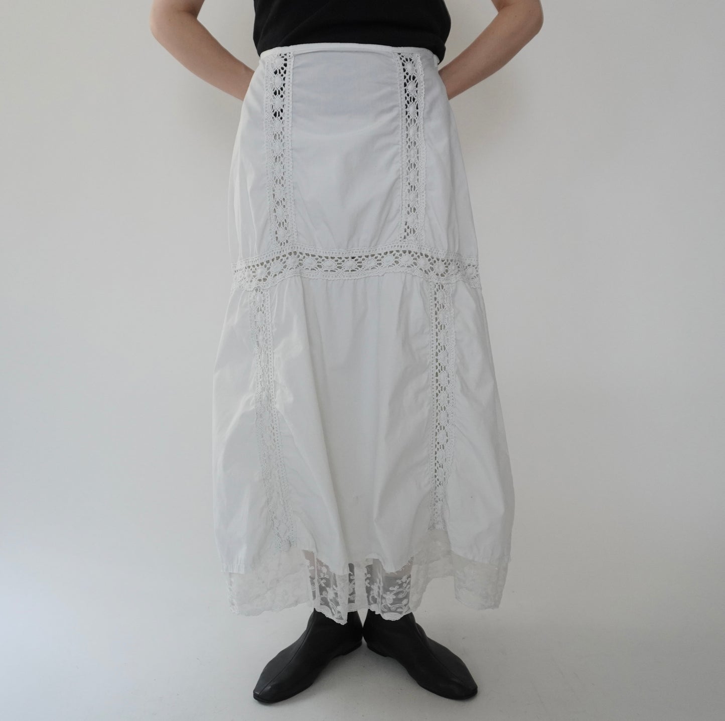 80s Lace Design Skirt Made in Italy
