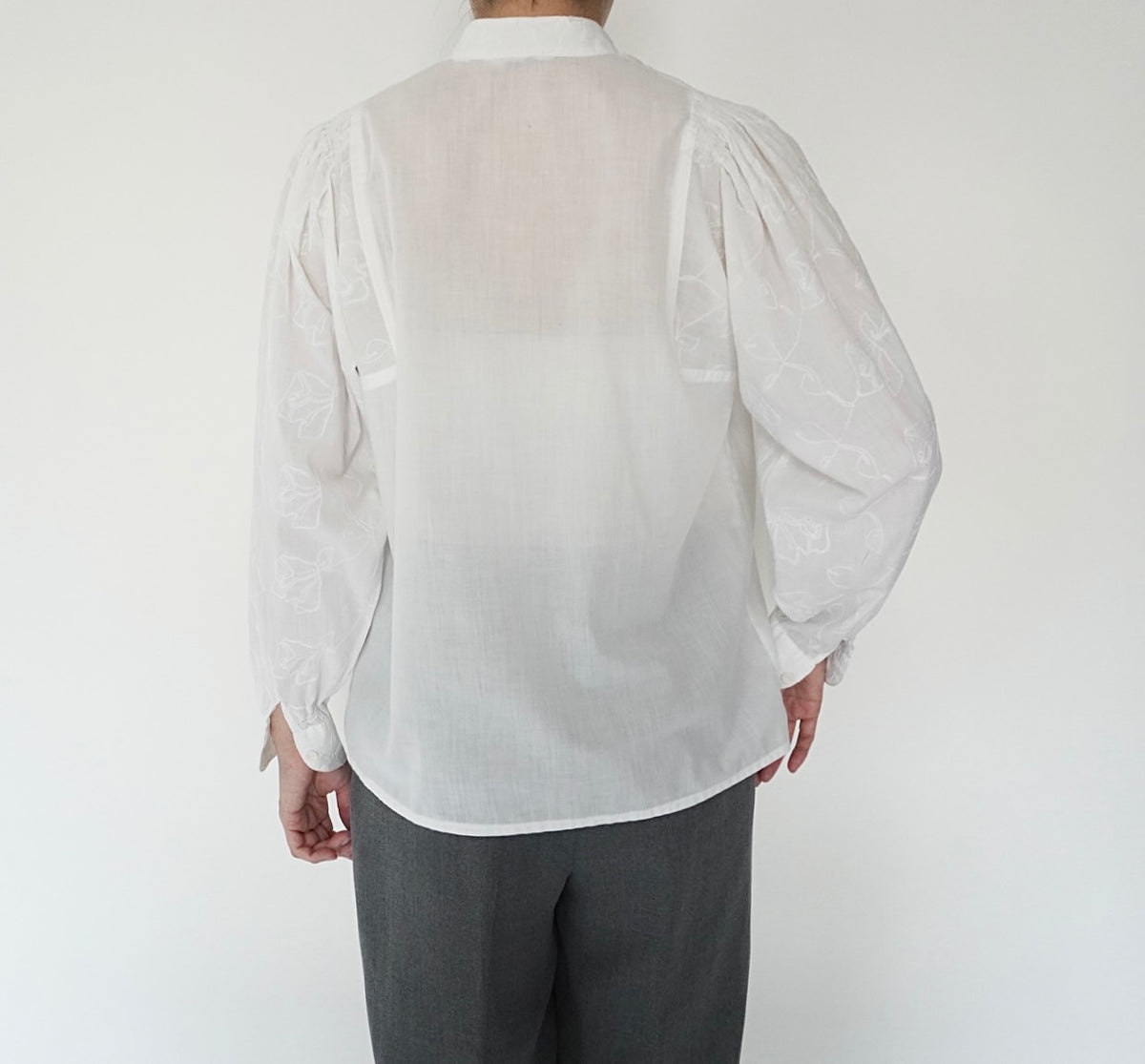 80s Embroidery Blouse