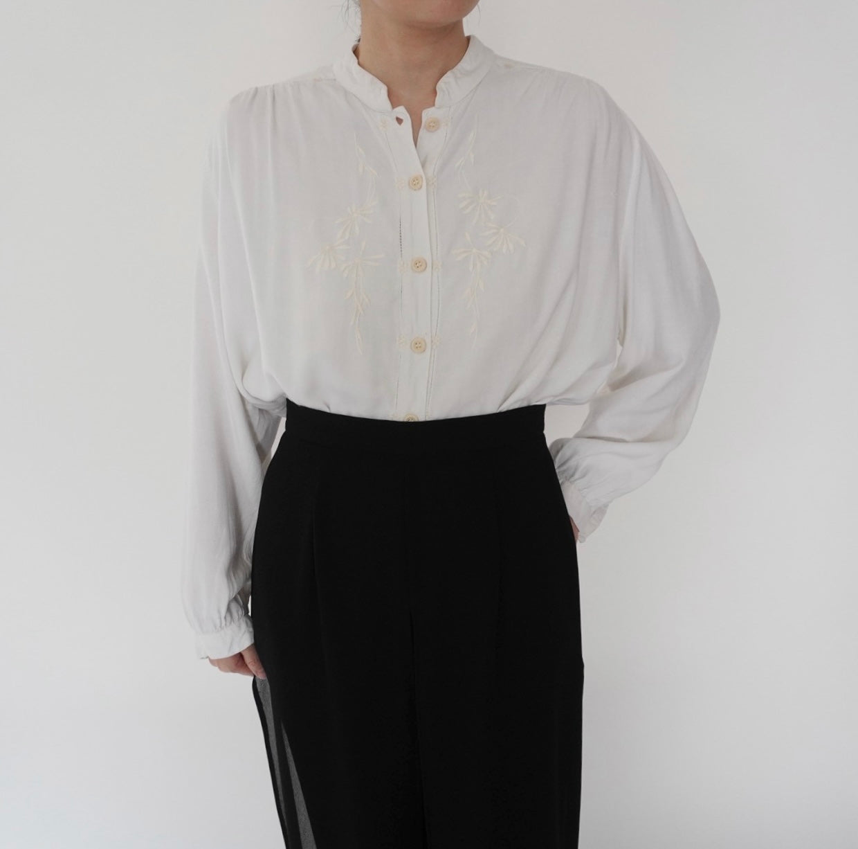90s Embroidery Rayon Shirt