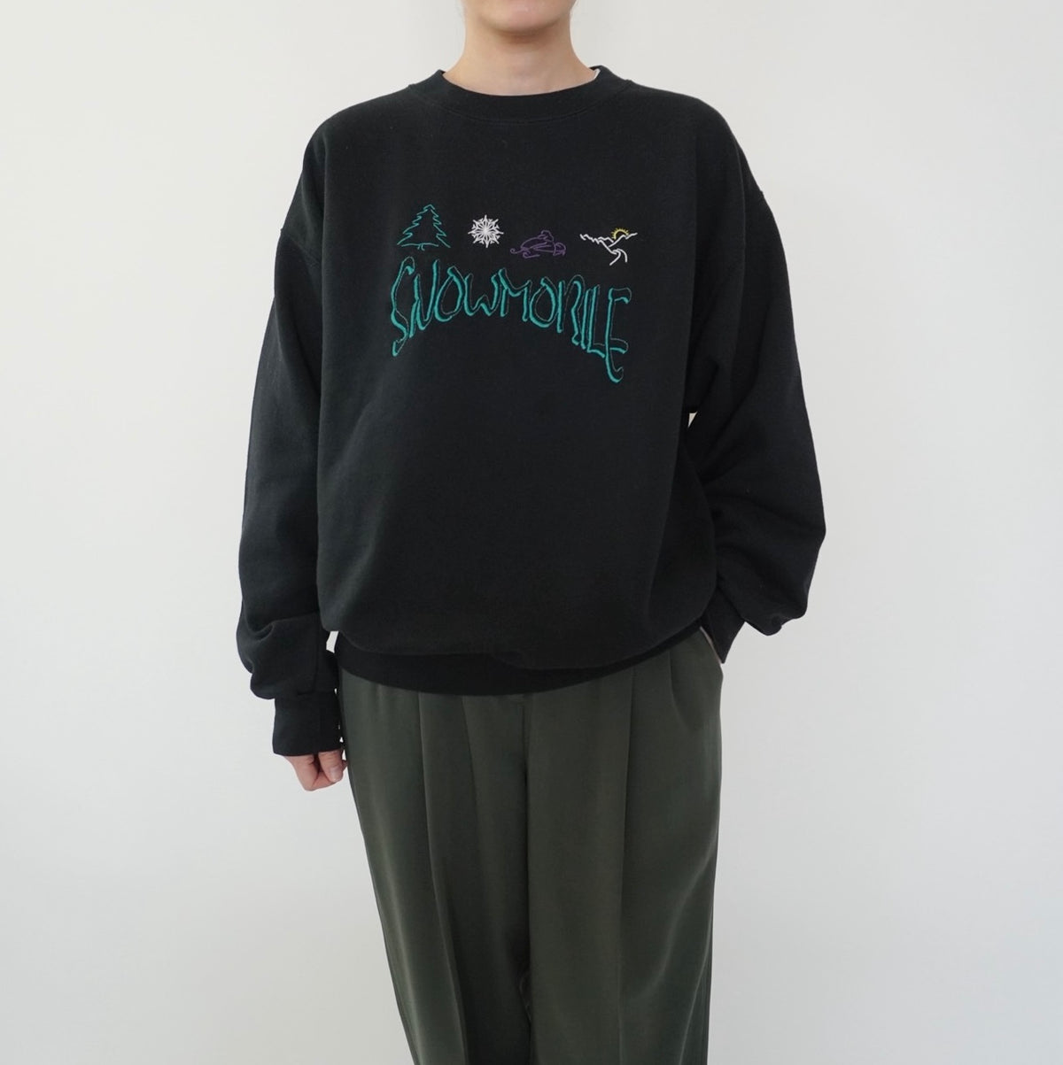 90s Embroidery Sweater Made in USA