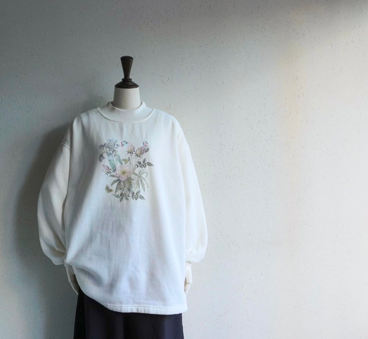 90s Printed Embroidery Sweater