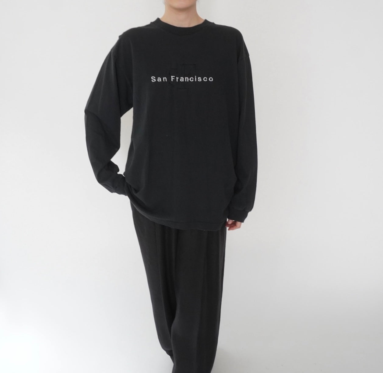 90s Embroidery Long Sleeves T-shirt Made in USA